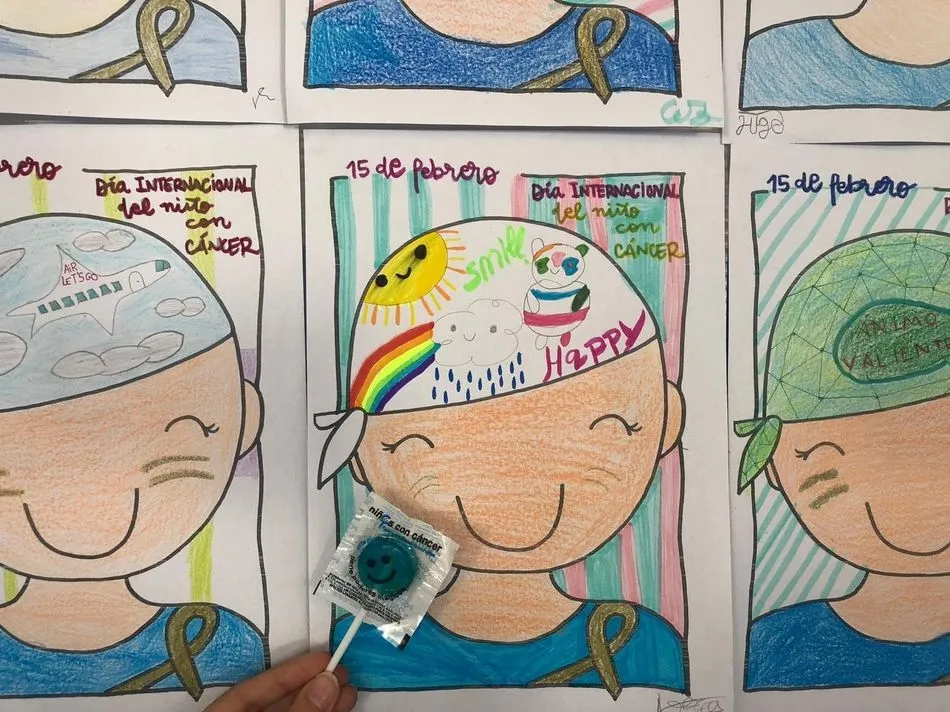Foto 9 - Los alumnos y profesores del colegio Trinitarios celebran el D&iacute;a Internacional del C&aacute;ncer Infantil