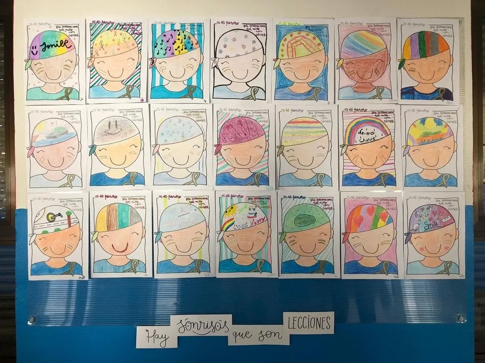 Foto 8 - Los alumnos y profesores del colegio Trinitarios celebran el D&iacute;a Internacional del C&aacute;ncer Infantil