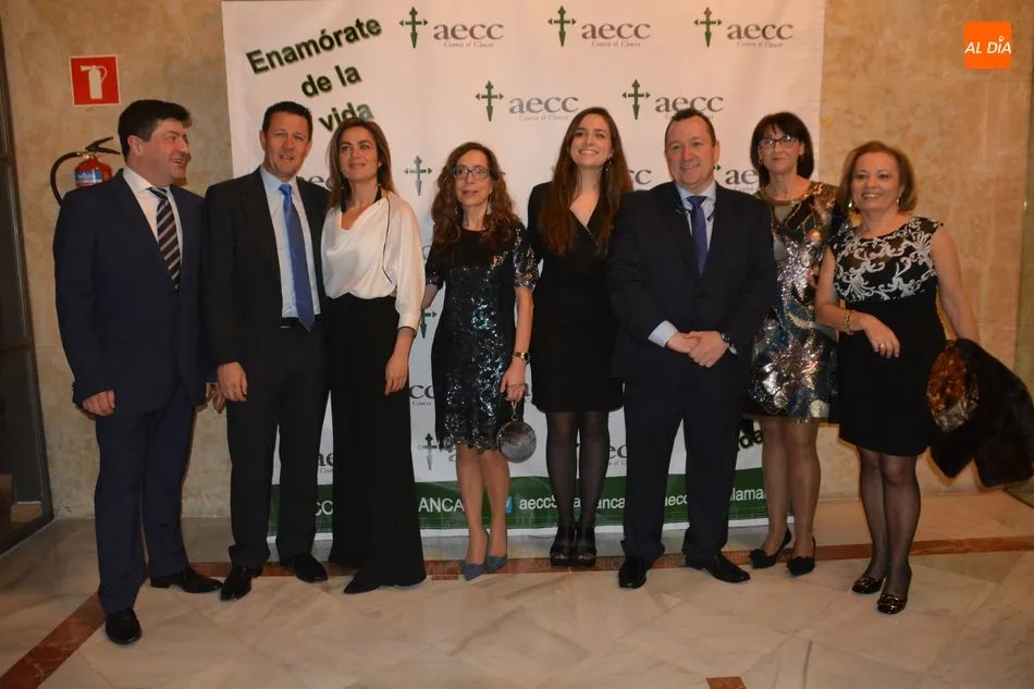 Foto 3 - Multitudinario respaldo de la sociedad salmantina a la AECC en su XIV Cena Ben&eacute;fica &lsquo;Enam&oacute;rate...
