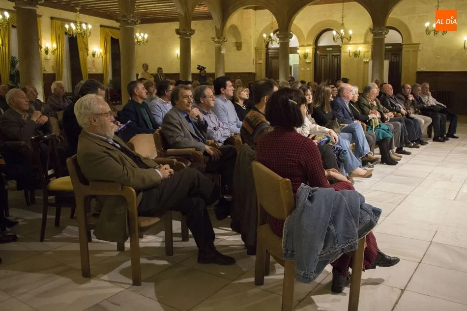 Foto 8 - El Casino acoge una interesante charla sobre el encaste Atanasio-Lisardo