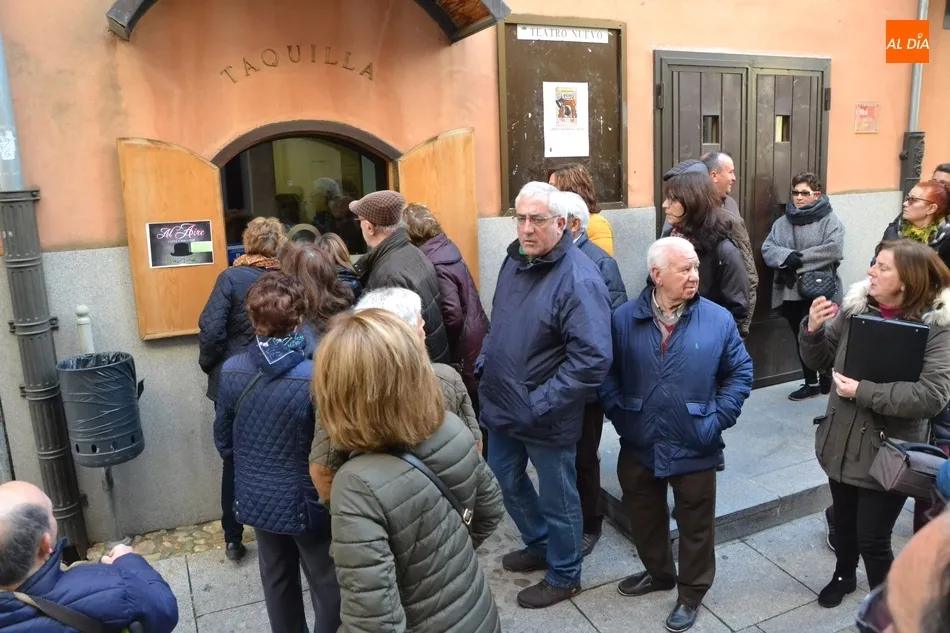 Foto 3 - Vuelan en 10 minutos las apenas 100 entradas a la venta para la murga &lsquo;Amanece que no es poco&rsquo;  
