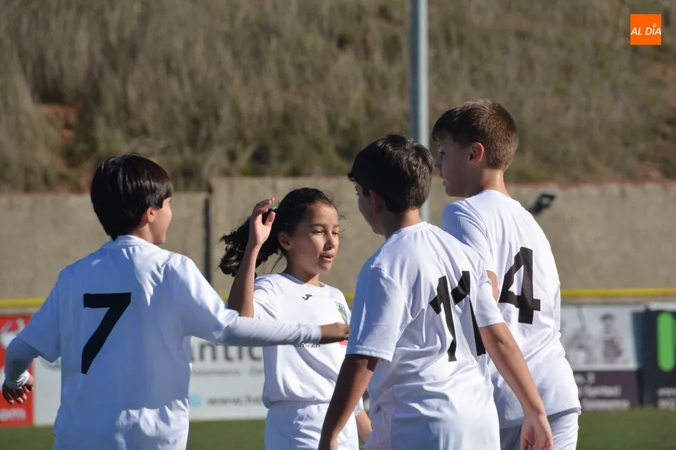 Foto 8 - Resultados, clasificaciones e im&aacute;genes del f&uacute;tbol base provincial