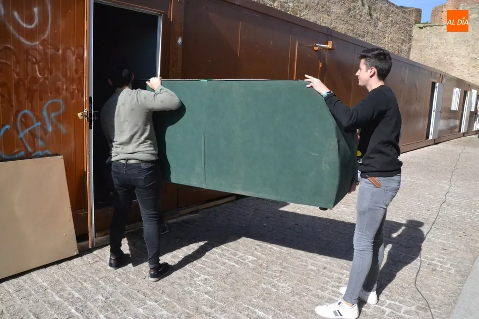 Foto 6 - Las pe&ntilde;as con caseta propia rematan la zona festiva del Paseo Fernando Arrabal  
