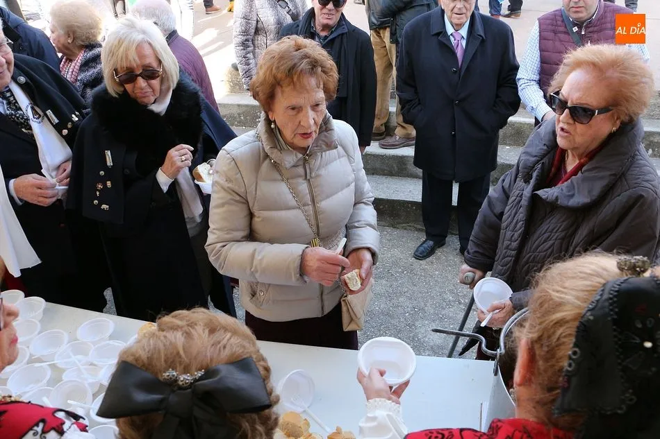 Foto 5 - Homenaje a la capa espa&ntilde;ola en la calurosa matanza de Guijuelo