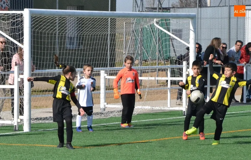 Foto 6 - [M 16|17 FEBRERO] Hat-trick de victorias para el Ciudad Rodrigo en los Campos de To&ntilde;ete  