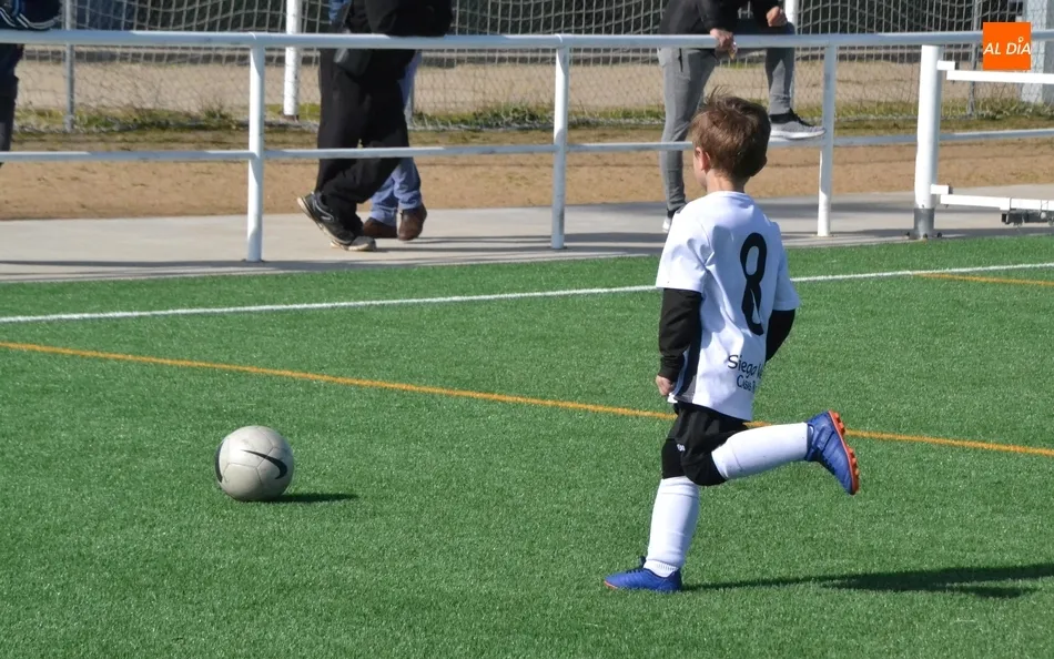 Foto 2 - [M 16|17 FEBRERO] Hat-trick de victorias para el Ciudad Rodrigo en los Campos de To&ntilde;ete  