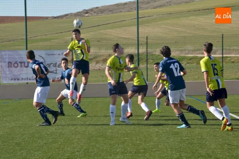 Partido entre el Helmántico y el Villamayor Juvenil Regional