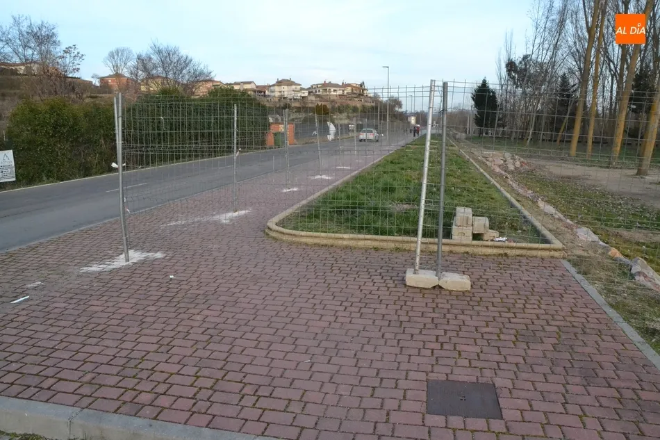 En marcha una intervención en la Avenida de La Concha para ganar más de 20 plazas de aparcamiento ...