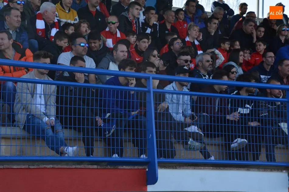Foto 8 - El Zamora se lleva los tres puntos del Alfonso San Casto en una victoria con aroma salmantino (0-2)