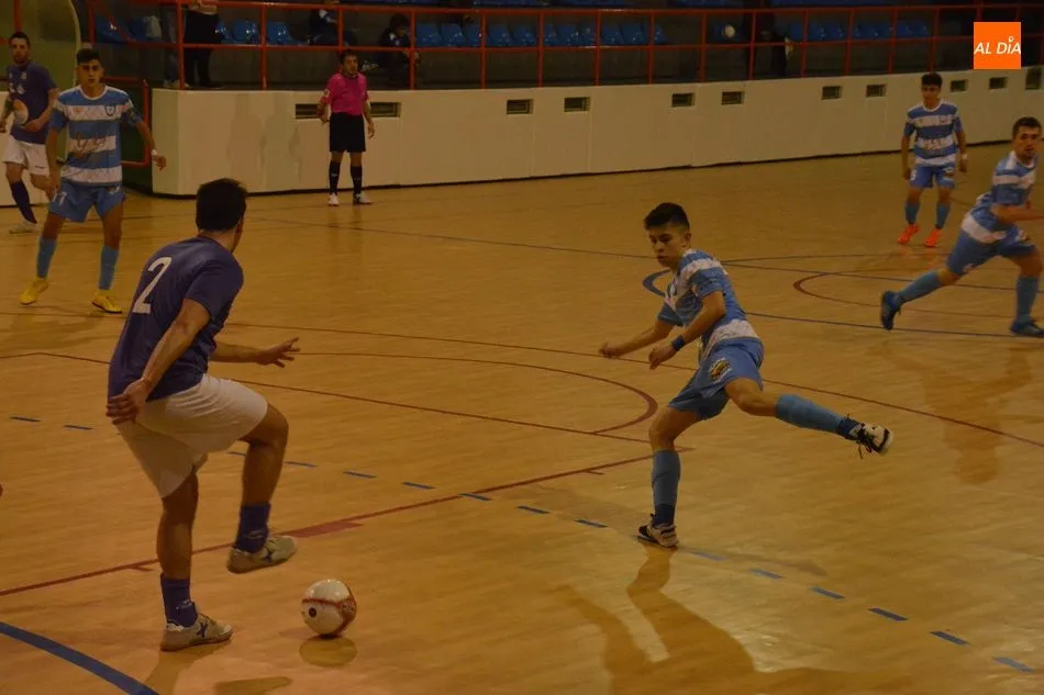 Foto 7 - El Salamanca F&uacute;tbol Sala golea con comodidad a La Ba&ntilde;eza (11-2)