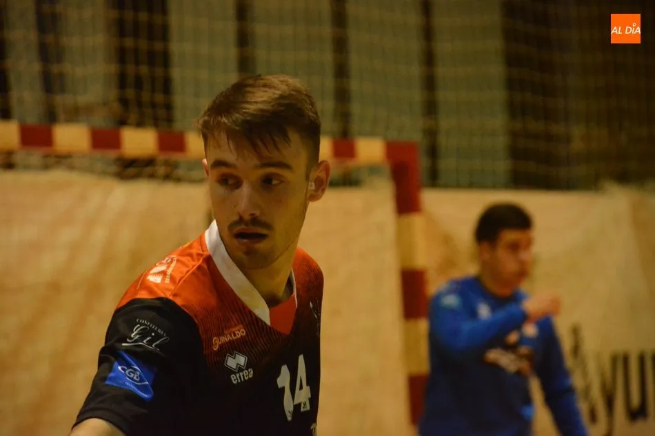 Foto 5 - El Ciudad de Salamanca&nbsp;cae ante el BM Sanse en un partido muy apretado (23-25)