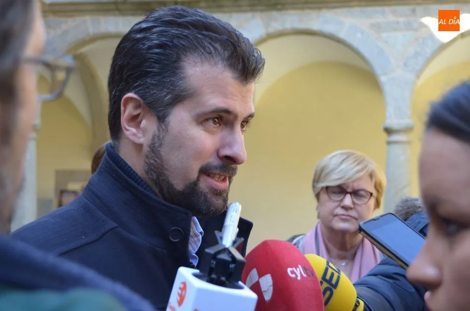 Foto 4 - Luis Tudanca atribuye a los diputados socialistas la iniciativa del Plan de Reindustrializaci&oacute;n  