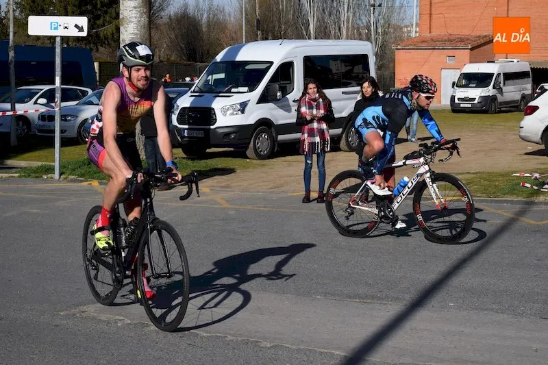 Foto 8 - Javier P&eacute;rez y Emma P&eacute;rez vencen en la modalidad Ol&iacute;mpica del Duatl&oacute;n de Alba de Tormes