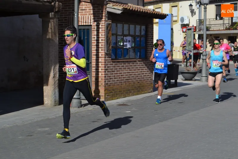 Foto 11 - Juan Bueno y Ver&oacute;nica S&aacute;nchez se llevan la VI Legua de Macotera