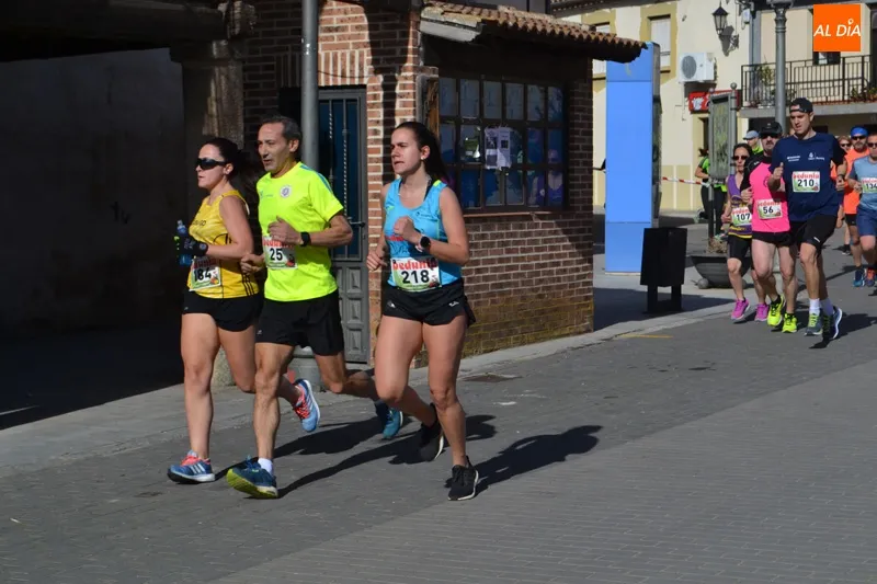 Foto 4 - Juan Bueno y Ver&oacute;nica S&aacute;nchez se llevan la VI Legua de Macotera