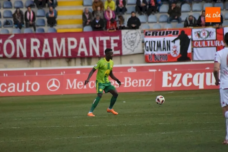 Admonio en el partido frente a la Cultural / José Luis Cotobal