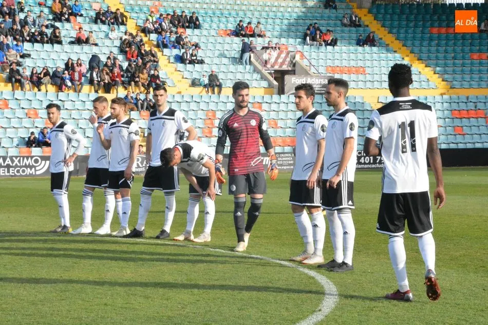 Foto 3 - El Salamanca UDS vuelve a tropezar con la misma piedra y empata ante el Deportivo Fabril (0-0)