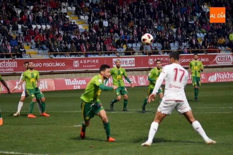 Foto 5 - Admonio rescata un punto para Unionistas en el Reino de Le&oacute;n (1-1)