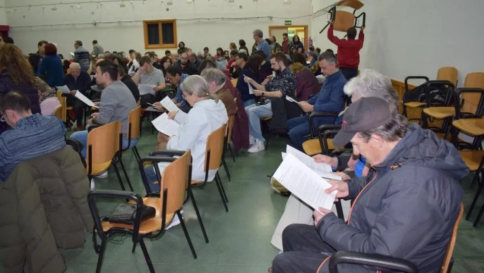 Asamblea de Ganemos Salamanca en el Centro Cultural Miraltormes
