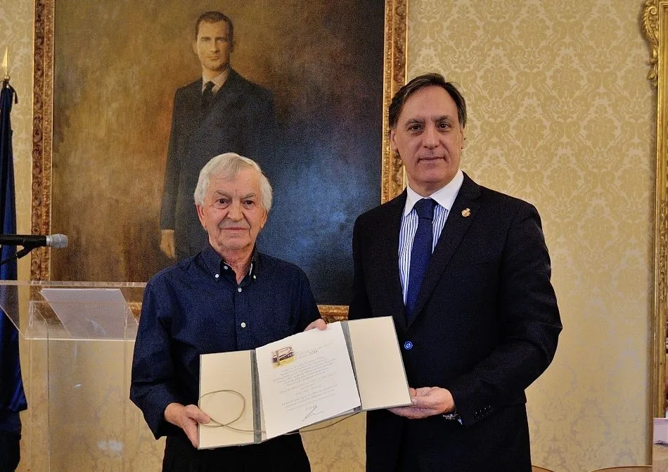 Foto 5 - Servando Cano y &Aacute;ngel Aguado reciben el&nbsp;Premio de Salamanca de Poes&iacute;a y Novela  