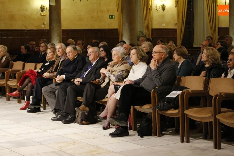 Foto 4 - Puesta de largo en el Casino de Salamanca del libro sobre el medi&aacute;tico &lsquo;claustro de Palam&oacute;s&rsquo;  ...