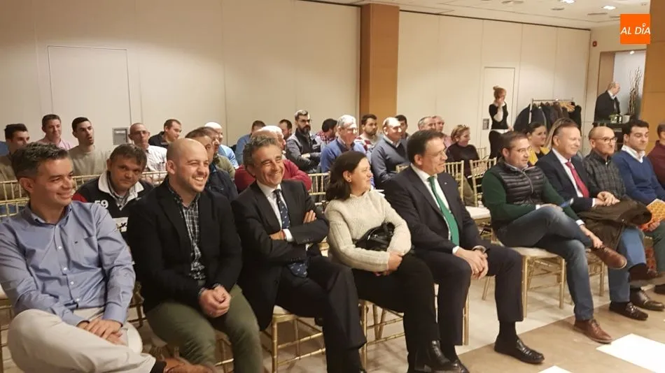 Foto 5 - Los apicultores exigen m&aacute;s controles para evitar que el 40% de la miel china de baja calidad entre ...