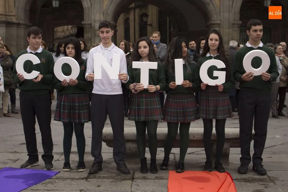 Foto 5 - El colegio de las Jesuitinas celebra su centenario con un acto en la Plaza Mayor