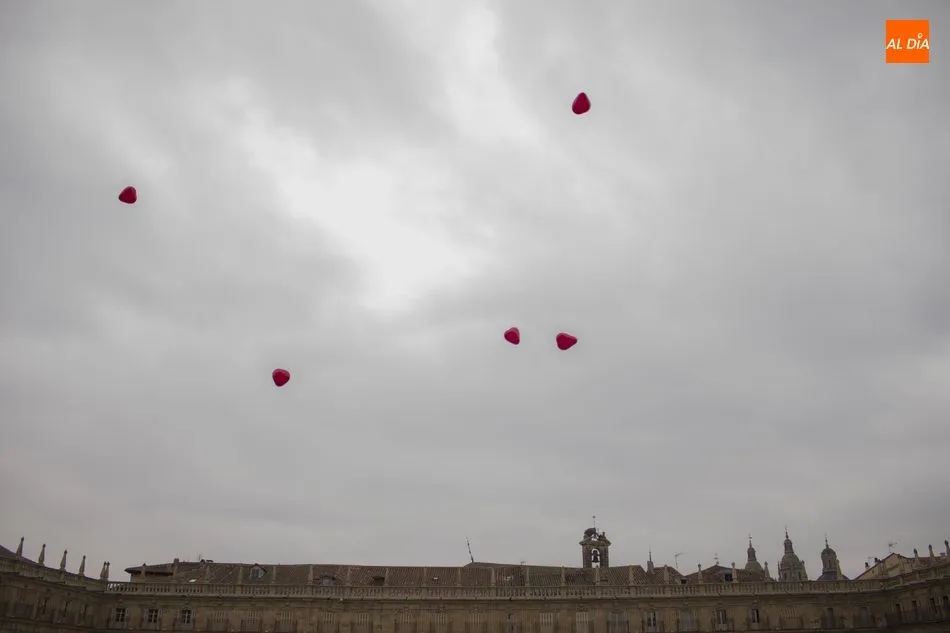 Foto 4 - El colegio de las Jesuitinas celebra su centenario con un acto en la Plaza Mayor