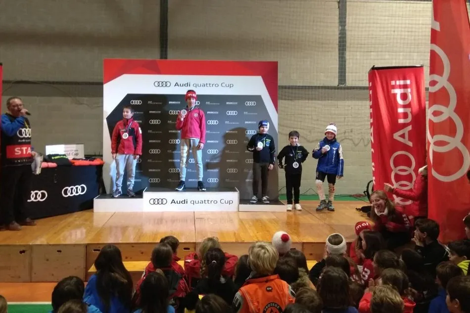 Foto 2 - Contin&uacute;an las buenas clasificaciones del equipo del Club de Esqu&iacute; bejarano  