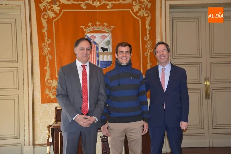 Foto 5 - Merecido homenaje del Ayuntamiento de Salamanca a Lorenzo Santolino