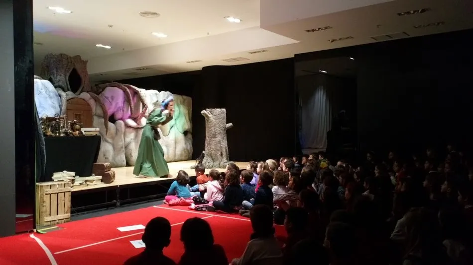Foto 5 - Los alumnos del Colegio Padres Trinitarios disfrutan de los &lsquo;Cuentos Vivos&rsquo; en El Tormes  