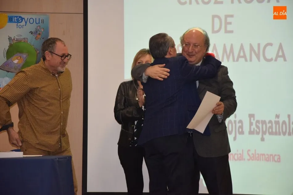 Foto 6 - El Club Deportivo Padre Basab&eacute; hace entrega del XI Chip Solidario