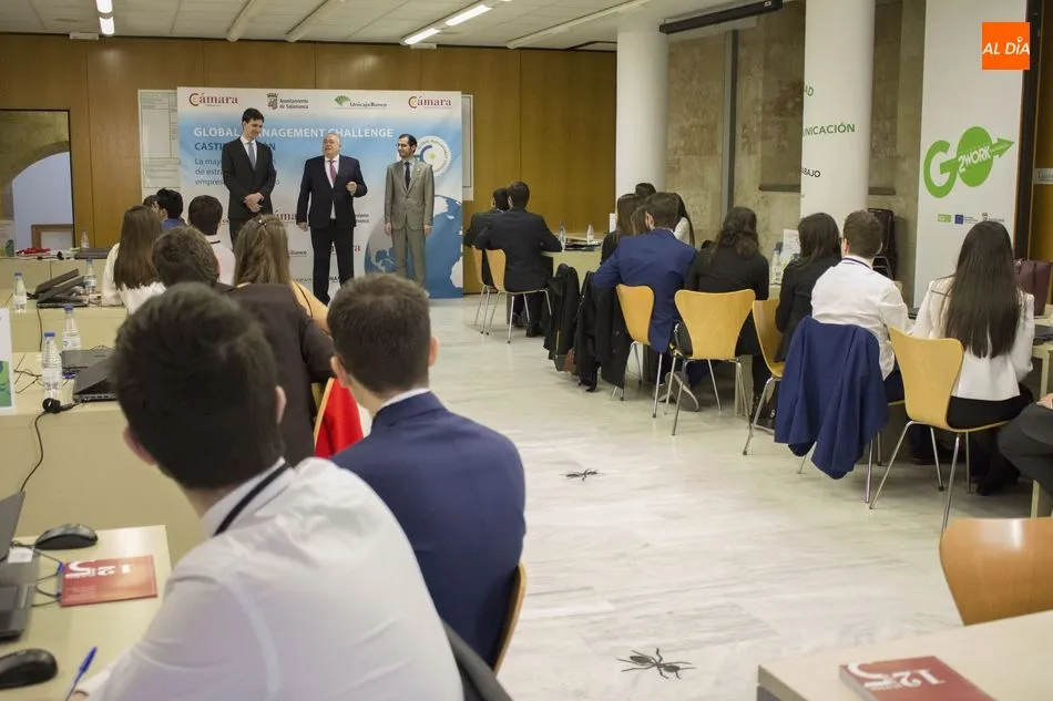 Foto 2 - Ocho equipos compiten en Salamanca en la final regional del Global Management Challenge&nbsp;