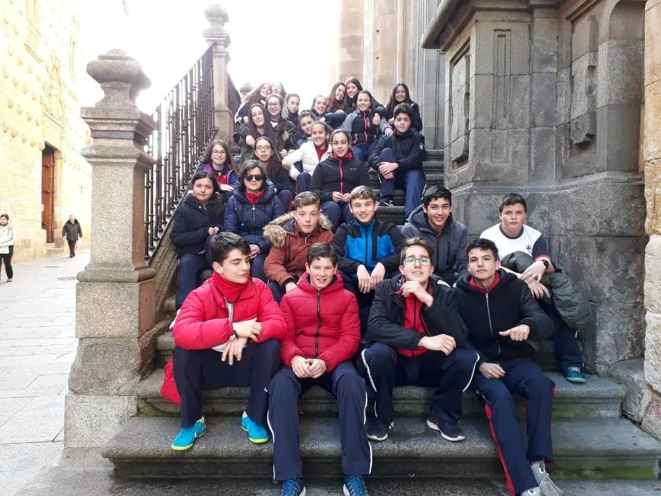 Foto 5 - Interesante lecci&oacute;n de arte para alumnos de Trinitarios en la Universidad Pontificia y la Clerec&iacute;a