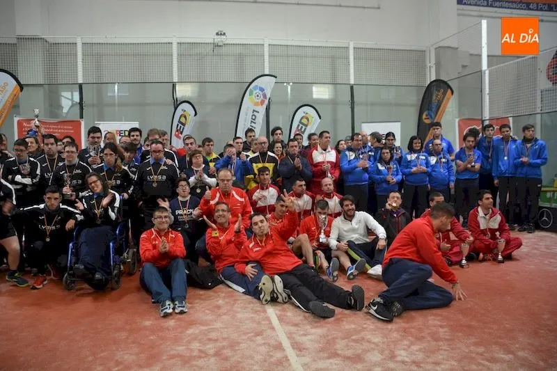 Participantes en el VI Campeonato de Pádel Adaptado / Lydia González