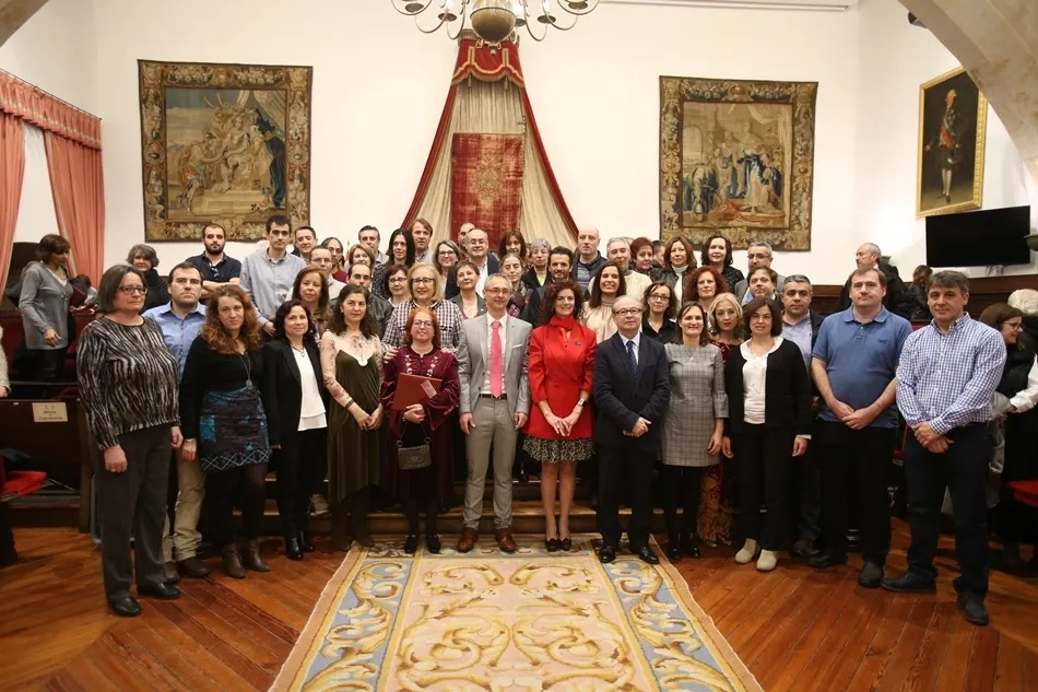Foto 6 - La Universidad de Salamanca premia a 147 miembros del Personal de Administraci&oacute;n y Servicios