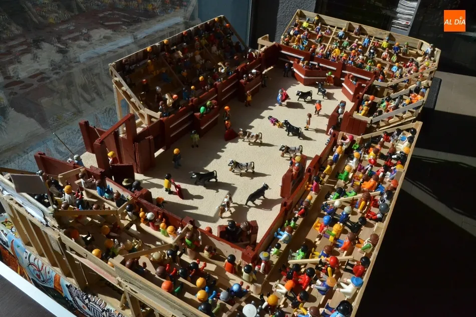 Foto 5 - Francisco Ramos expone su maqueta del coso taurino con m&aacute;s de 250 mu&ntilde;ecos de Playmobil  