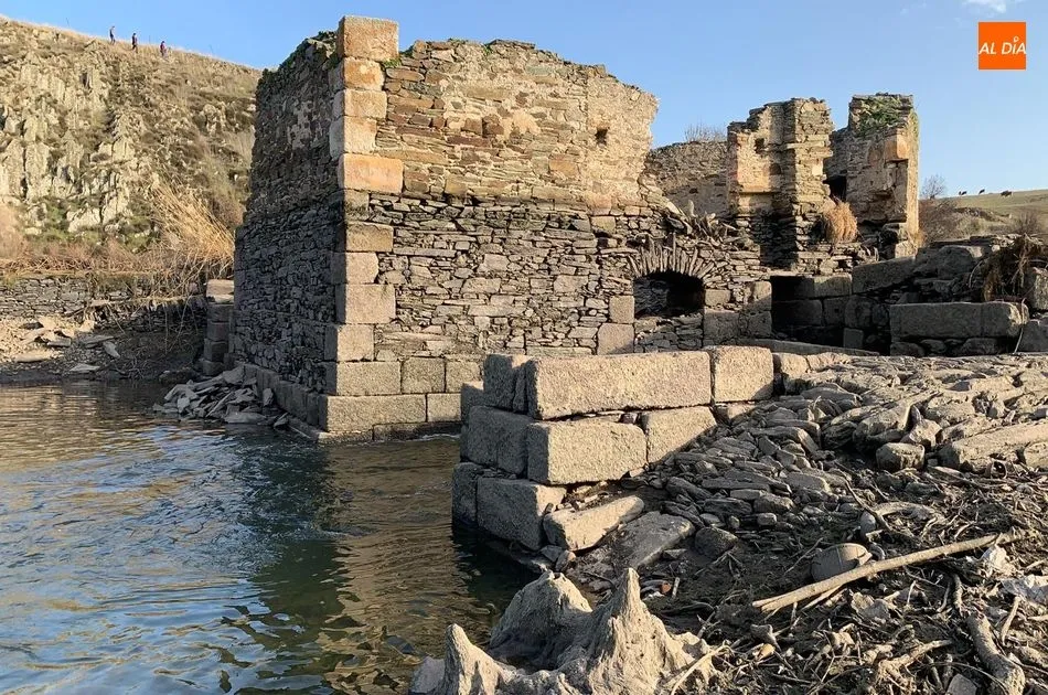 Al descubierto las ruinas de la Fábrica de La Luz