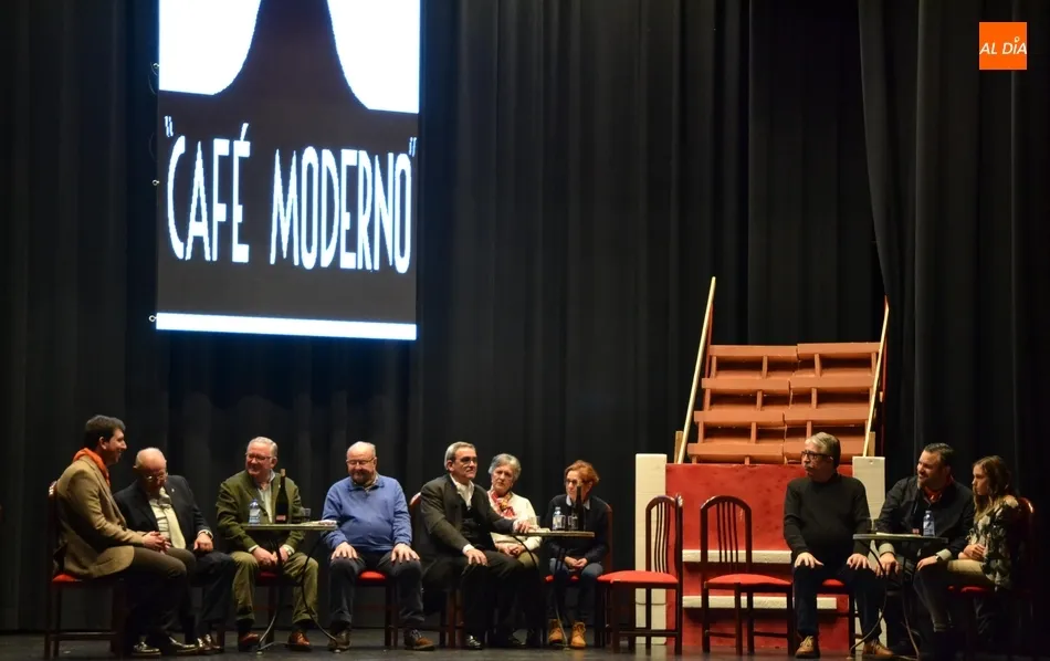 Foto 5 - Tato Galer&iacute;as &lsquo;reabre&rsquo; el Caf&eacute; Moderno en un entra&ntilde;able preg&oacute;n dialogado rebosante de...