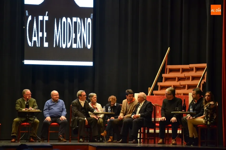 Foto 2 - Tato Galer&iacute;as &lsquo;reabre&rsquo; el Caf&eacute; Moderno en un entra&ntilde;able preg&oacute;n dialogado rebosante de...