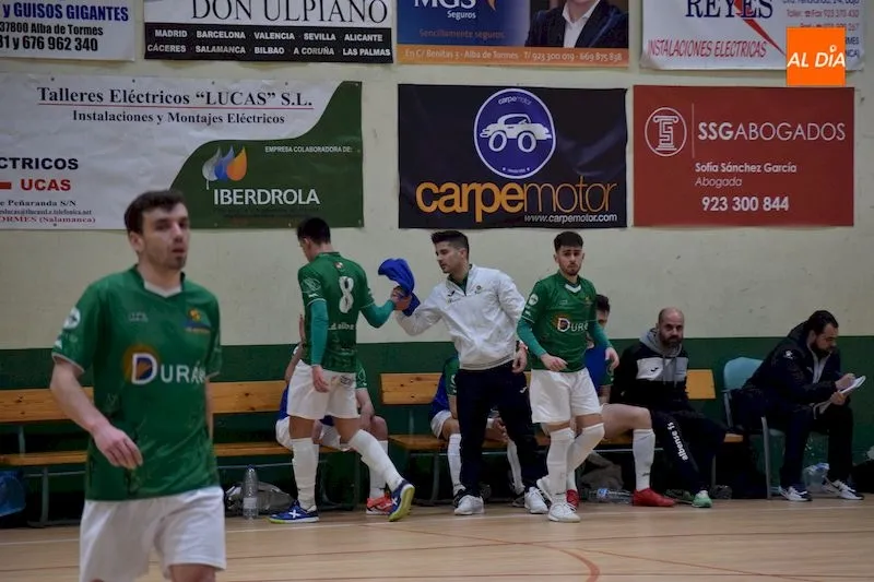 Partido del Piensos Durán Albense frente al Atlético Benavente / Pedro Zaballos