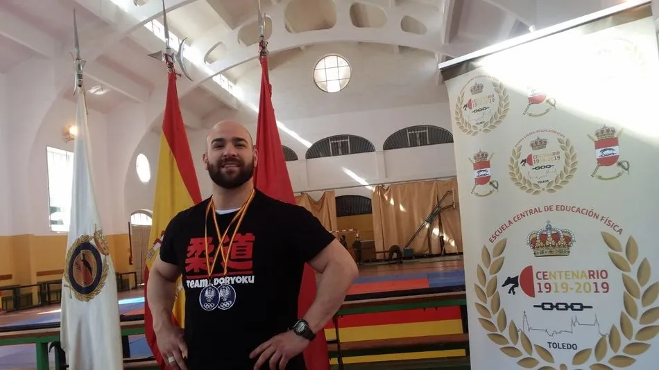 Tadeo Ferraz, con su medalla