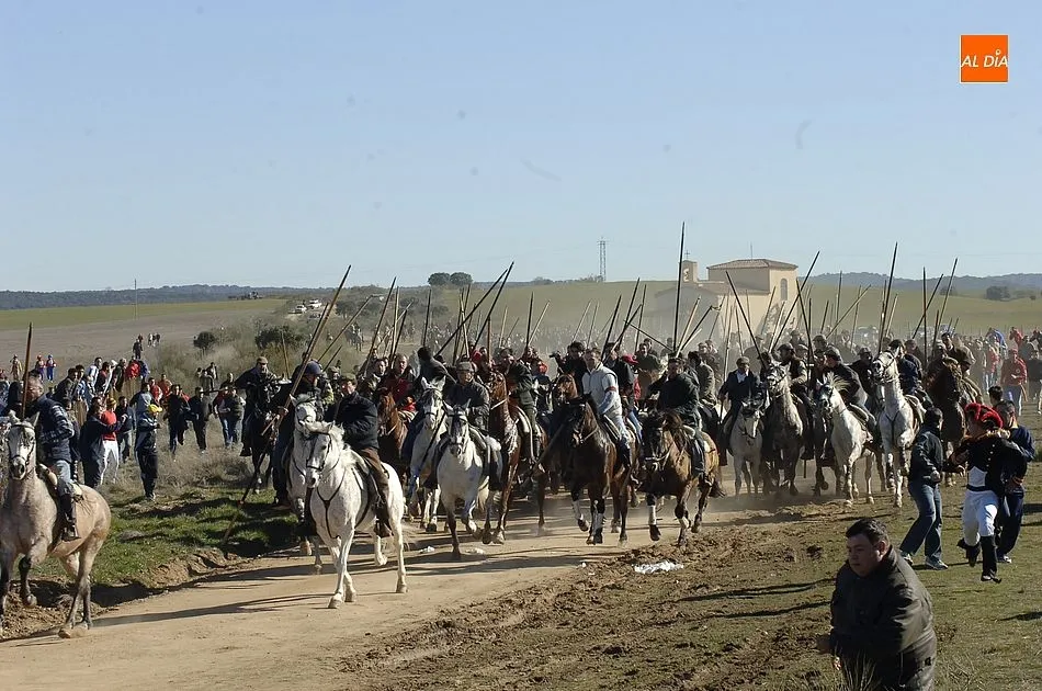 Momento del encierro a caballo del año 2009/Foto:Adrián Martín
