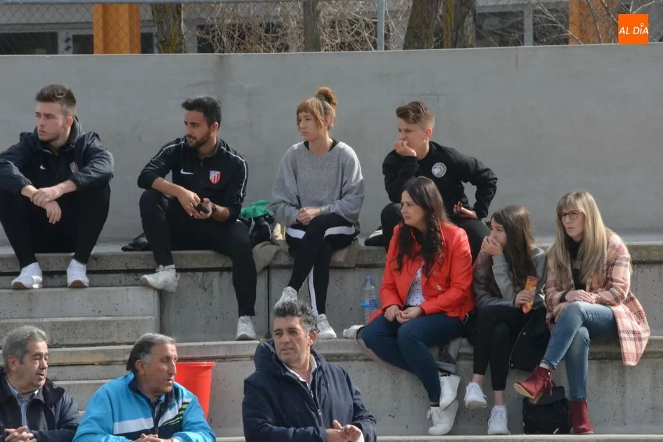Foto 8 - Resultados, clasificaciones e im&aacute;genes del f&uacute;tbol base provincial
