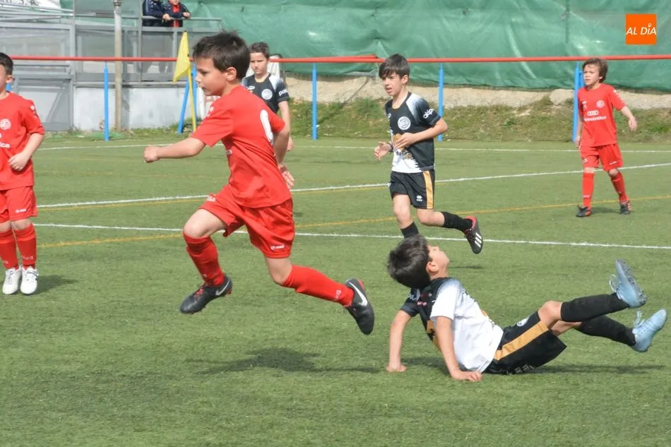 Foto 7 - Resultados, clasificaciones e im&aacute;genes del f&uacute;tbol base provincial