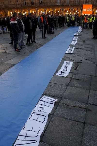 Foto 11 - La Asamblea de Apoyo a Personas Migrantes reivindica en Salamanca un pasaje seguro para migrantes y ...