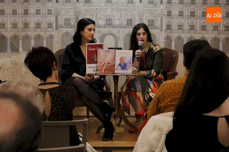 Foto 6 - Interesante charla de las terapeutas salmantinas Cristina y Rebeca del Arco