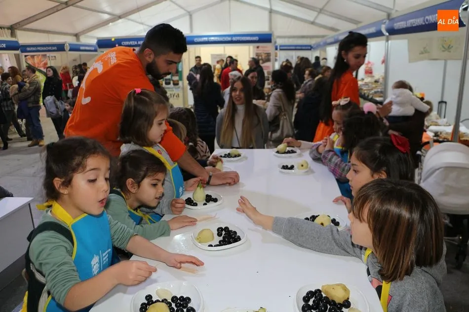 Foto 7 - Los ni&ntilde;os se divierten &lsquo;Cocinando en familia&rsquo;