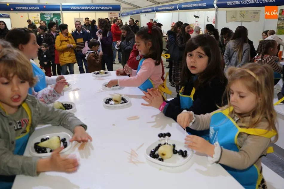 Foto 6 - Los ni&ntilde;os se divierten &lsquo;Cocinando en familia&rsquo;