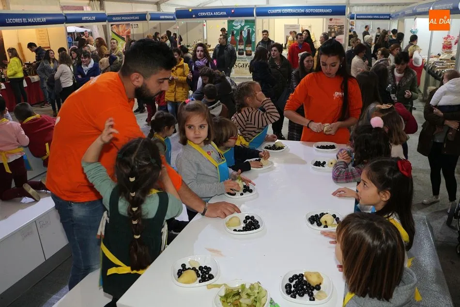 Foto 5 - Los ni&ntilde;os se divierten &lsquo;Cocinando en familia&rsquo;